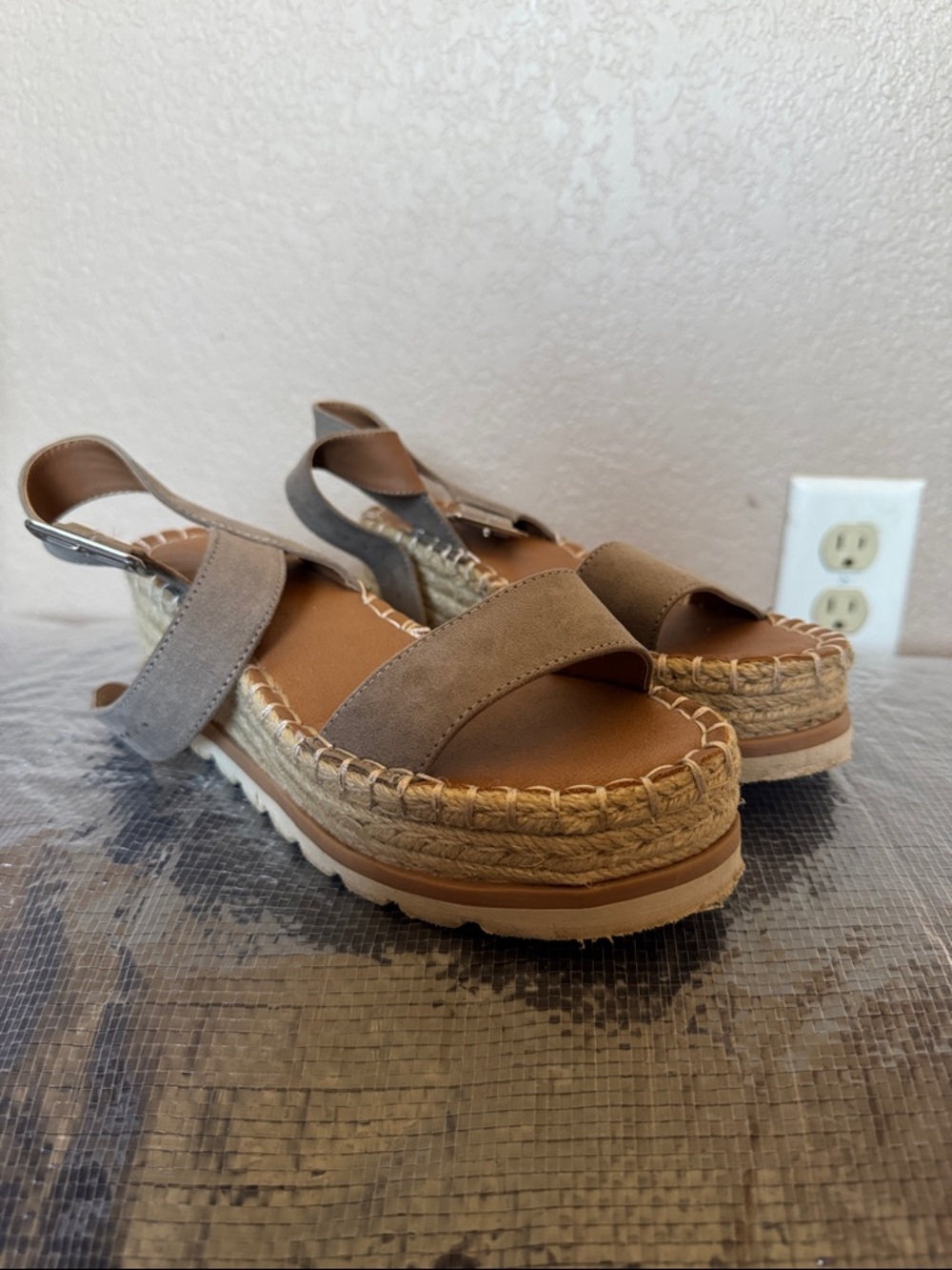 Universal Thread Taupe Espadrille Platform Slingback Sandals